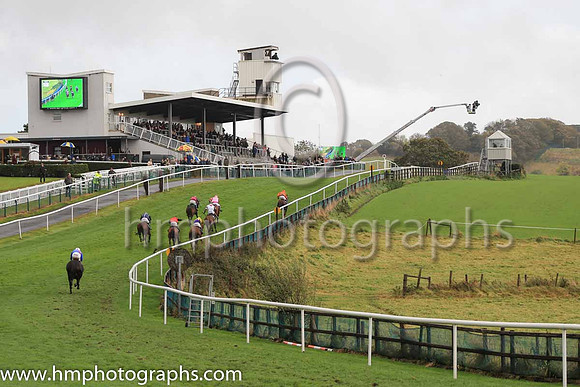 01st Muroor and C D Maxwell ( 6 , brown and orange chevrons ) Trainer - T G McCourt , Owner - Miss Sarah Foran