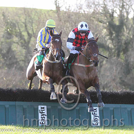 04 Beau Ballistic & R Loughran - 4th (1, royal blue and yellow stripes) & 06 Cloch Fada & M P Fogarty - PU (2, red and black diamonds) - FT8E1138-21