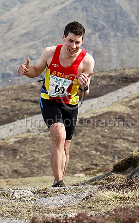 Richard Bell - Newcastle & District AC - 105th in 3.12.52 - FT8E1743-e2
