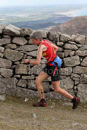 Angela Mudge - Carnethy Hill Running Club -Winner in 1:00:18 - CU2D2378-e