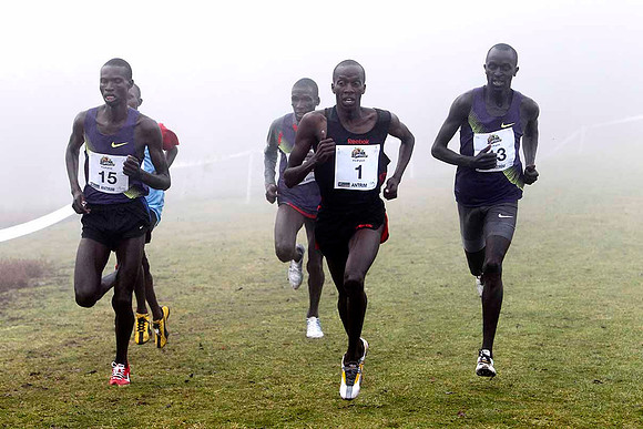 Titus Mbishei (15) KEN, 2nd in 26.13,  MIke Kigen (1) KEN winner in 26.07 & Jacob Cheshari (13) KEN, 3rd in 26.21 - CU2D2861-e