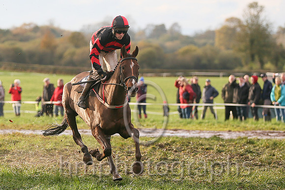 01st YOU MUST KNOW ME and B O'Neill ( 4 , RED,black chevrons; red,black chevrons sleeves; red  black qtd cap ) Trainer: D.M. Christie,, Owner : Alistair Corrigan