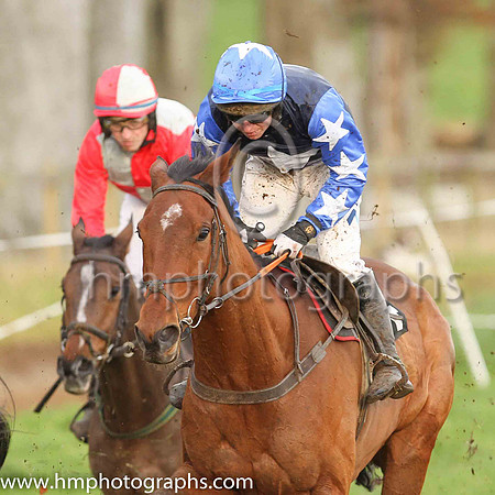 01st HI MURPHY and N McParlan ( 4 , ROYAL BLUE,white star; royal blue sleeves,white stars; royal blue cap,white stars ) Trainer: Sean McParlan , Owner : Peter Murphy