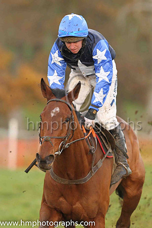 01st HI MURPHY and N McParlan ( 4 , ROYAL BLUE,white star; royal blue sleeves,white stars; royal blue cap,white stars ) Trainer: Sean McParlan , Owner : Peter Murphy