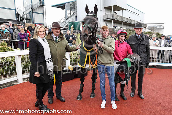 01st First Approach and S W Flanagan ( 3 , cerise ) Trainer - N Meade , Owner - Mrs Patricia Hunt