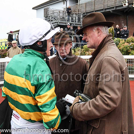 01st Sancta Simona and B J Geraghty ( 5 , orange and green hoops ) Trainer - W P Mullins , Owner - John P McManus