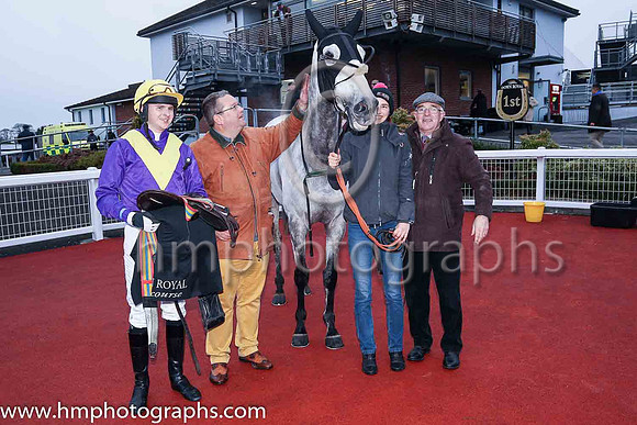 01st Batcio and Mr A McMahon 7 ( 1 , purple, yellow chevron ) Trainer - T M Walsh , Owner - Luke McMahon