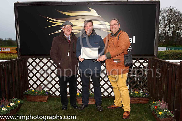 01st Batcio and Mr A McMahon 7 ( 1 , purple, yellow chevron ) Trainer - T M Walsh , Owner - Luke McMahon