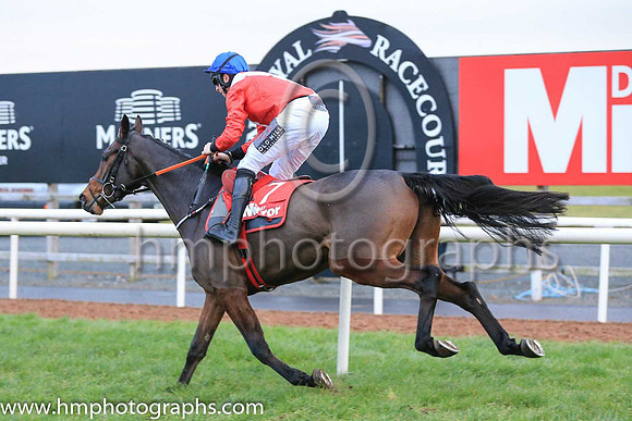01st Malone Road and Mr J J Codd ( 7 , Red, white sash ) Trainer - G Elliott , Owner - Cheveley Park Stud
