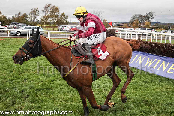 01st Road To Respect and S W Flanagan ( 4 , maroon, white star ) Trainer - N Meade , Owner - Gigginstown House Stud