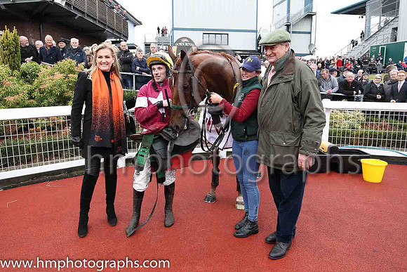 01st Road To Respect and S W Flanagan ( 4 , maroon, white star ) Trainer - N Meade , Owner - Gigginstown House Stud