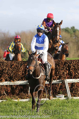 02 Gem And I and J P McKeown - - 02nd (5 ,red  white  yelow stripes ) Trainer - Michael Rice
