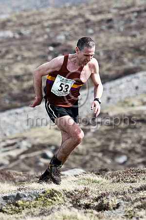 Alan Ward - Dark Peak Fell Runners - 29th overall , 3rd MV45 in 2.25.00 - FT8E1335-e