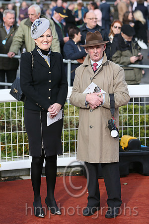 01st De Name Escapes Me ( 3 , orange and green hoops ) and M.P. Walsh - Trainer : Noel Meade - Owner : John P. McManus