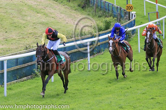 01st Lieutenant Highway (3 ,black, red star ) Jockey: Corey McGivern(7) ,Trainer: Gordon Elliott