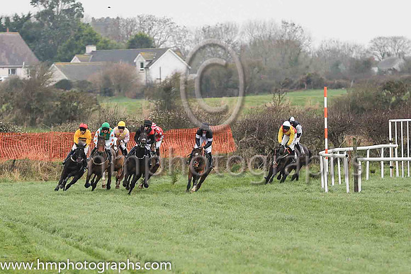 01st ALLBARONE and R James ( 22 , EMERALD GREEN,orange spots; white sleeves,orange spots; emerald green cap ) Trainer: Donnchadh Doyle , Owner : Syndicate Monbeg