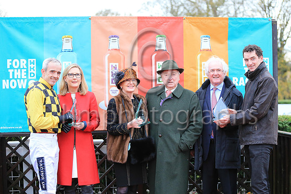 01st Melon and Ruby Walsh (2, yellow and black check) Trainer w P Mullins , Owner Mrs J Donnelly