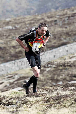 Alan Brentnall - Pennine Fell Runners - 90th in 3.03.44 - FT8E1681-e