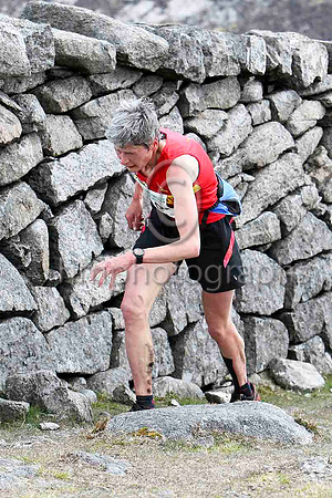 Angela Mudge - Carnethy Hill Running Club -Winner in 1:00:18 - FT8E3608-e