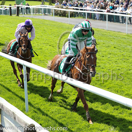 04th Mr Moondance (6 ,emerald green and white hoops ) Jockey: Jack Foley ,Trainer: Mark Michael McNiff