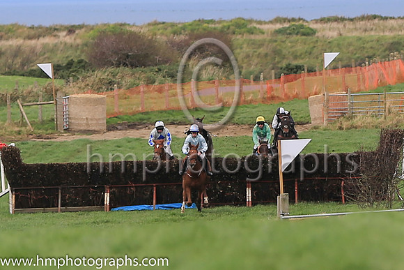 01st GETAMAN and Derek O'Connor ( 2 ,Antrim (H) - BLACK  WHITE QTD; black  white hlvd sleeves; white cap ) Trainer: Colin S. McKeever , Owner : W.W. Dennison
