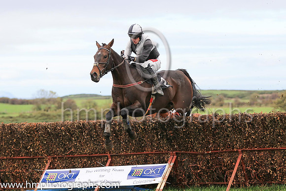 01st GETAMAN and Derek O'Connor ( 2 ,Antrim (H) - BLACK  WHITE QTD; black  white hlvd sleeves; white cap ) Trainer: Colin S. McKeever , Owner : W.W. Dennison
