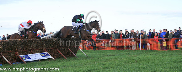 01st DRUMNAGREAGH and B G Crawford ( 1 , BLACK,green stripe; black sleeves,green armlet; black  green qtd cap ) Trainer: S.R.B. Crawford , Owner : Alastair McKay