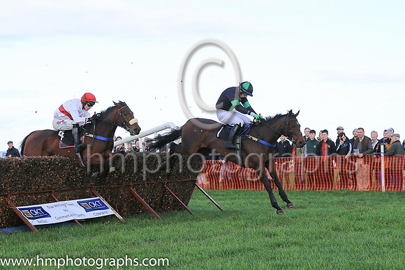 01st DRUMNAGREAGH and B G Crawford ( 1 , BLACK,green stripe; black sleeves,green armlet; black  green qtd cap ) Trainer: S.R.B. Crawford , Owner : Alastair McKay