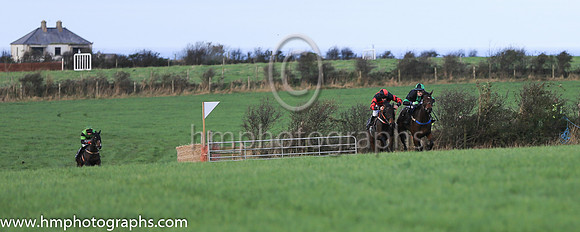 01st DRUMNAGREAGH and B G Crawford ( 1 , BLACK,green stripe; black sleeves,green armlet; black  green qtd cap ) Trainer: S.R.B. Crawford , Owner : Alastair McKay