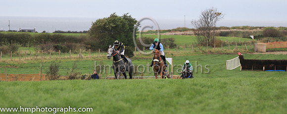 01st MINIMUM MIX (GB) and J J Walsh ( 3 , YELLOW,black sash; black sleeves; black cap,yellow star ) Trainer: John Edward Walsh,, Owner : John Edward Walsh