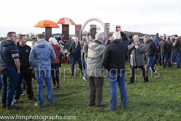 Spectators at the Route Point to Point at Portrush