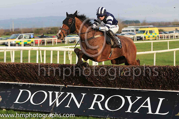 03rd Snugsborough Hall and D F O'Regan ( 10 , dark blue, white diamond ) Trainer - L P Cusack , Owner - Rising Sun Partnership