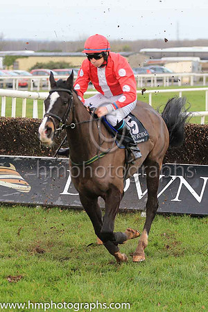 05th Coastal Tiep and Mr B G Crawford 7 ( 5 , red, white stripe ) Trainer - S R B Crawford , Owner - Jetmac Syndicate