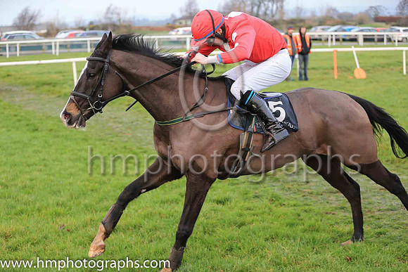 05th Coastal Tiep and Mr B G Crawford 7 ( 5 , red, white stripe ) Trainer - S R B Crawford , Owner - Jetmac Syndicate