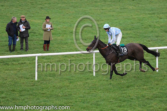 01st Sinoria and D Robinson 3 ( 19 , light blue, white spots ) Trainer - H De Bromhead , Owner - Kenneth Alexander