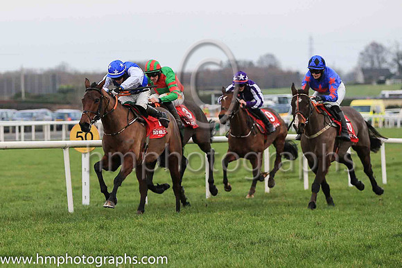 01st Presented Well and D Robinson 3 ( 7 , royal blue, white hoop ) Trainer - H De Bromhead , Owner - Bellamy Syndicate