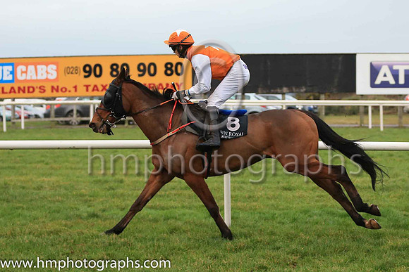 05th Walkers Point and C J Orr 4 ( 8 , orange, white star ) Trainer - S McParlan , Owner - G McGurgan