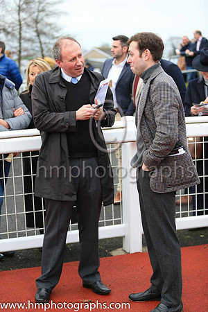 01st British Art and B Browne 2 ( 7 , emerald green and white diabolo ) Trainer - R K Watson , Owner - Cousins Plus One Syndicate