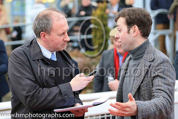 01st British Art and B Browne 2 ( 7 , emerald green and white diabolo ) Trainer - R K Watson , Owner - Cousins Plus One Syndicate