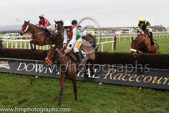 04th Quiet Account and S W Flanagan ( 5 , green, red sash ) Trainer - C A McBratney , Owner - Mrs F J Savage
