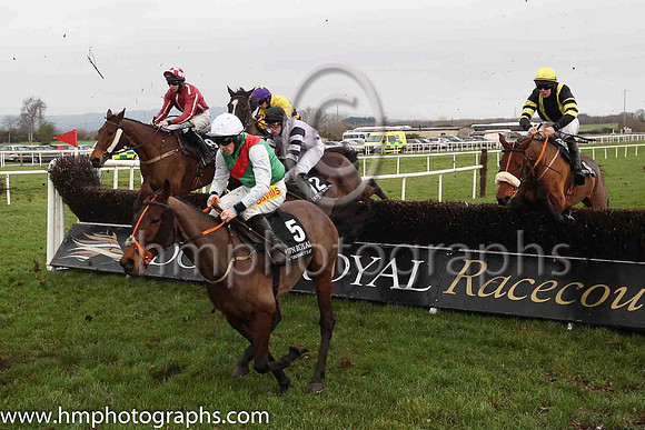 pu Bard Of Armagh and E O'Connell 5 ( 12 , mauve, black and mauve hooped sleeves ) Trainer - A J Martin , Owner - Elizabethcarsonracing Syndicate
