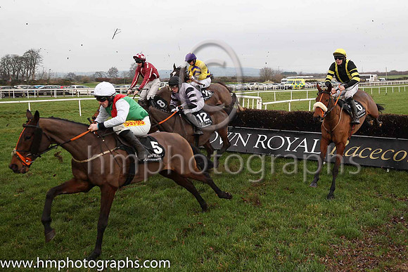 06th Witness Of Fashion and C D Maxwell ( 8 , maroon, pink seams ) Trainer - Patrick Rooney , Owner - Mrs Lorraine Rooney