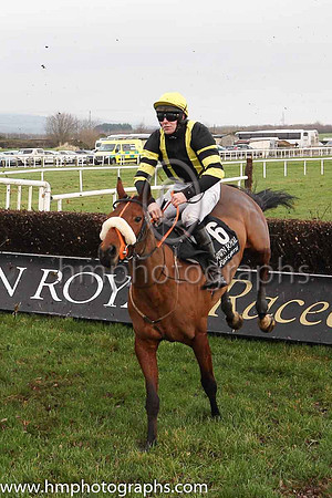 pu Shaluna and Mr H D Dunne 5 ( 6 , black, yellow braces ) Trainer - J J Hanlon , Owner - Miss Rachel O'Neill