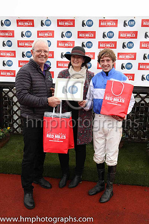 01st Presented Well and D Robinson 3 ( 7 , royal blue, white hoop ) Trainer - H De Bromhead , Owner - Bellamy Syndicate
