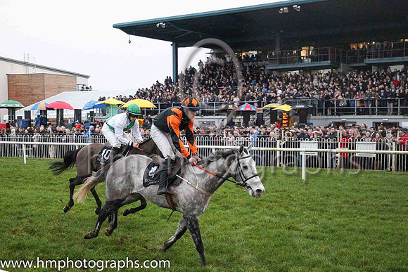 07th Imperial Grey and Mr N T Prendergast 7 ( 4 , black, orange epaulettes ) Trainer - P Hennessy , Owner - Paul Hennessy