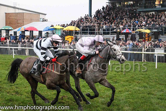 11th Orena Bay and Mr N Gault 7 ( 14 ,white and black hoops ) Trainer - W J Bryson , Owner - John Bryson