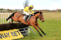 01st RAINBOW BRIDGE (GB) and B G Crawford ( 8 , YELLOW,purple chevron; yellow sleeves,purple spots; yellow cap,purple star ) Trainer: S.R.B. Crawford,, Owner : Denise Bailey