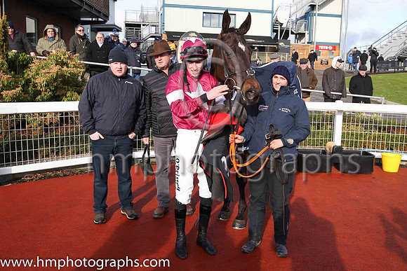 01st Monatomic and J W Kennedy ( 2 , maroon, white star ) Trainer - G Elliott , Owner - Gigginstown House Stud