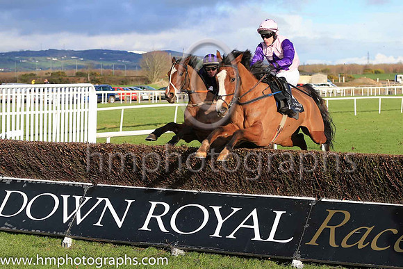 05th Frankly All Talk and A Ring ( 4 , pink, purple star ) Trainer - R K Watson , Owner - P Mulvenna