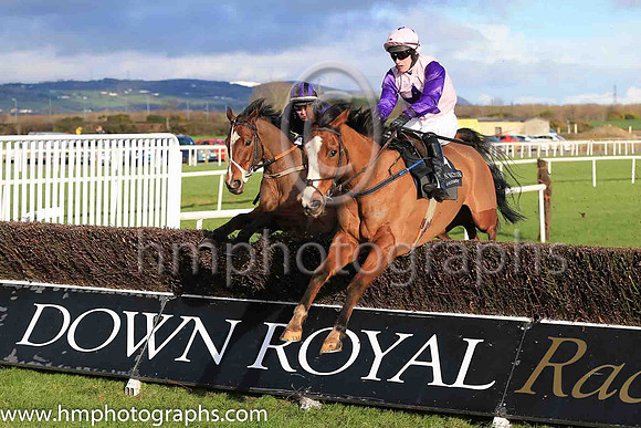 05th Frankly All Talk and A Ring ( 4 , pink, purple star ) Trainer - R K Watson , Owner - P Mulvenna
